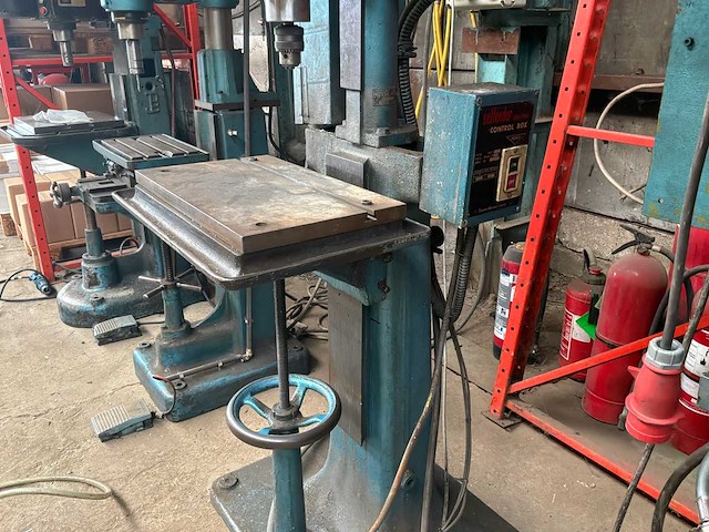 Sugino automatische boorinstallatie - selfeeder elektrische esc-w1318 - afbeelding 2 van  3