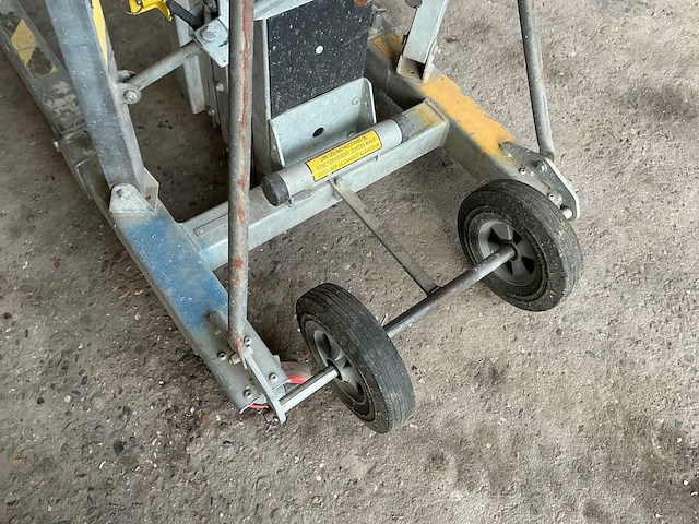 Sumner model 2118 manuele platenlift - afbeelding 8 van  10