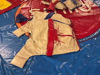 Sumotapijt met pakken - afbeelding 2 van  4
