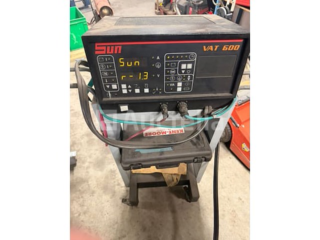 Sun vat 600 accu tester - afbeelding 1 van  5