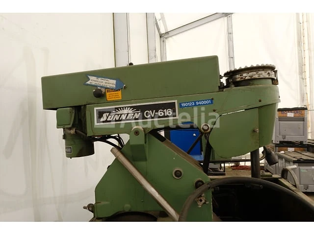 Sunnen cv-616 industriële verticale hoonmachine - afbeelding 8 van  9