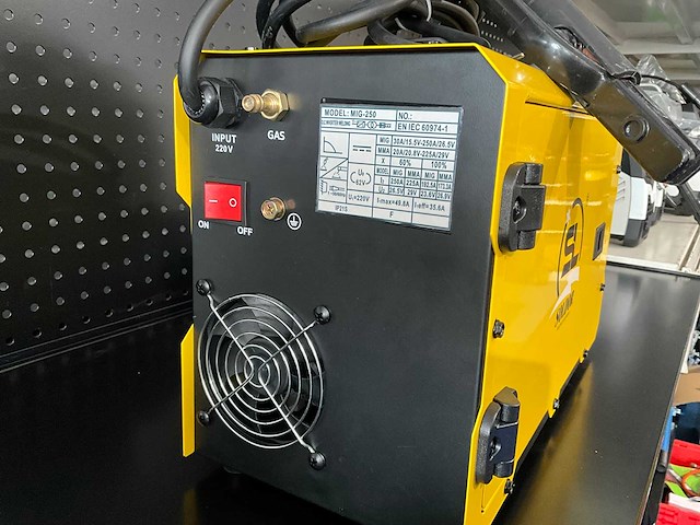 Suoerde mig-250 mig lasapparaat 250 - afbeelding 4 van  4