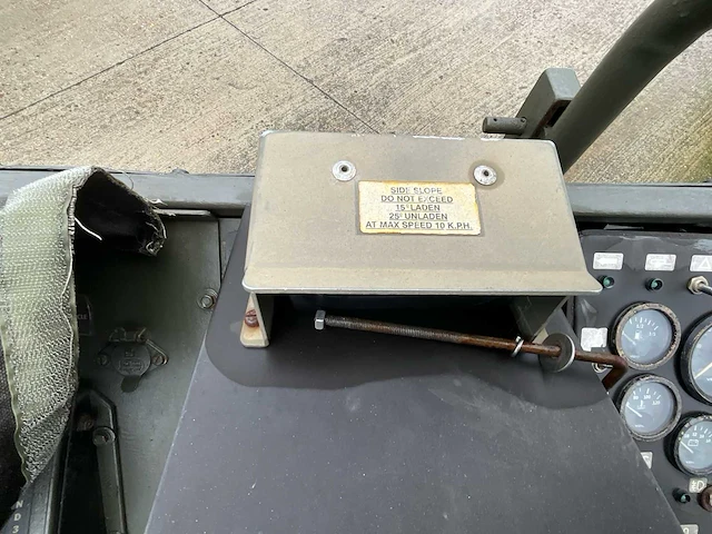 Supacat atmp 6x6 legervoertuig - afbeelding 8 van  54