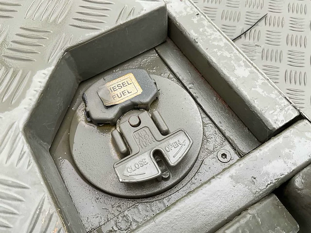 Supacat atmp 6x6 legervoertuig - afbeelding 34 van  54