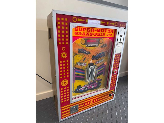 Super match - grand prix - speelautomaat - afbeelding 1 van  1