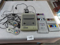 Super nintendo met attributen - afbeelding 1 van  4
