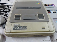 Super nintendo met attributen - afbeelding 2 van  4