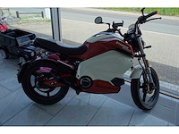 Super soco - streethunter - tsb - e-scooter - afbeelding 1 van  8