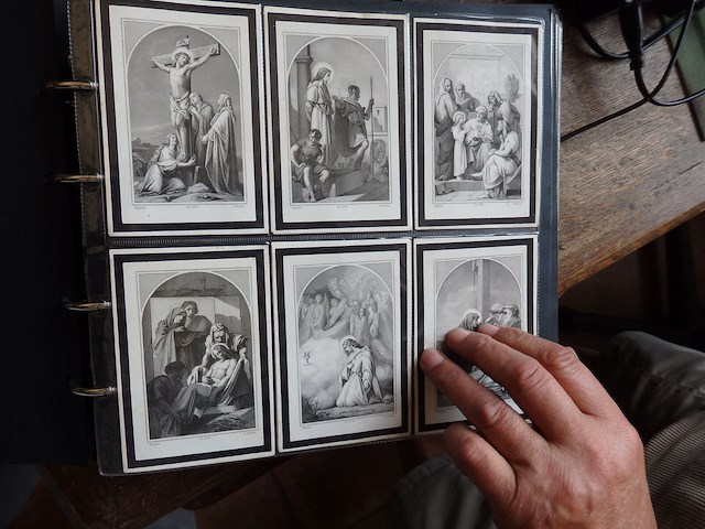 Superboek oude doodsprentjes 1800 - afbeelding 2 van  4