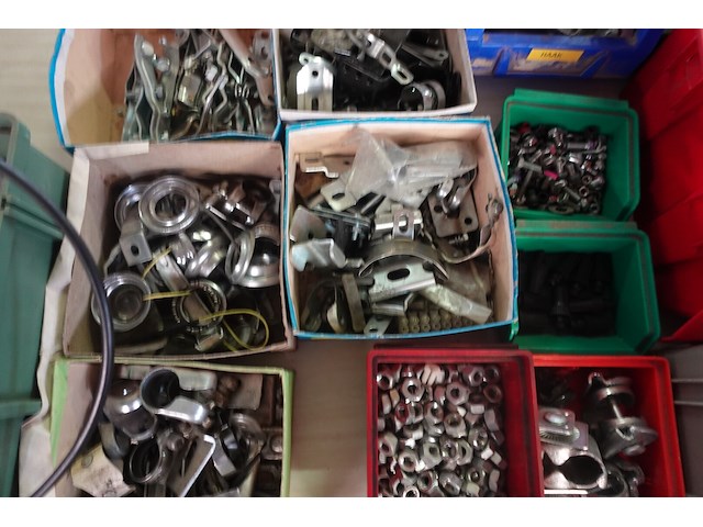 Supergrote partij fietsgerief - afbeelding 29 van  40