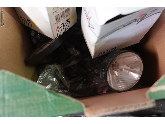 Supergrote partij fietsgerief - afbeelding 37 van  40