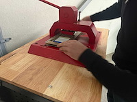 Superplaque nummerplaten ponsmachine - afbeelding 13 van  15