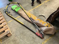 Surfplank en cobra-windsurfplank met zeil - afbeelding 13 van  16