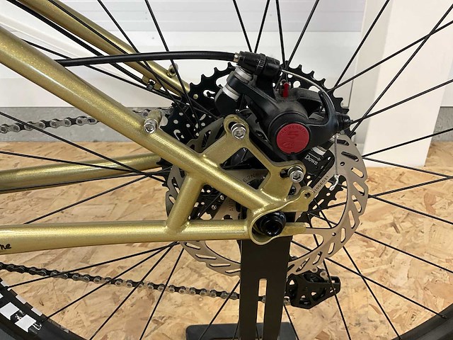 Surly karate monkey mountainbike - afbeelding 8 van  17