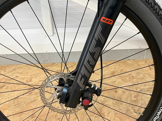 Surly karate monkey mountainbike - afbeelding 13 van  17