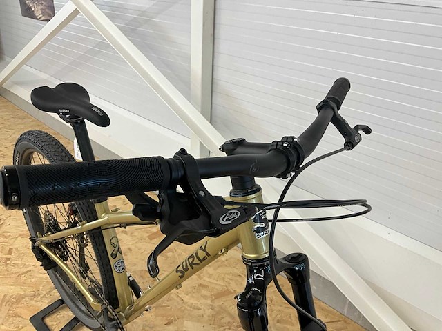 Surly karate monkey mountainbike - afbeelding 15 van  17