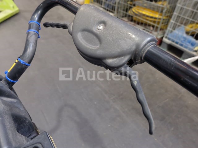 Suroil elektrische vloerborstelmachine - afbeelding 10 van  12