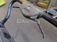 Suroil elektrische vloerborstelmachine - afbeelding 10 van  12