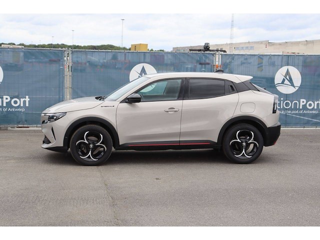 Suv alfa romeo junior benzine mild-hybride 136pk 2025 - afbeelding 1 van  1