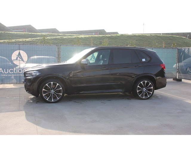 Suv bmw x5 m50d diesel 381pk - afbeelding 1 van  1