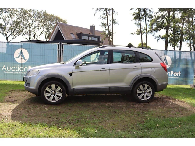 Suv chevrolet captiva benzine 230pk 2008 (marge) - afbeelding 1 van  1