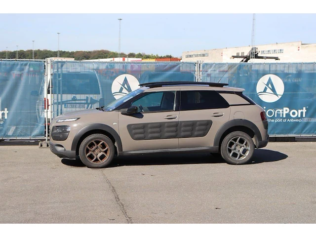Suv citroën c4 cactus benzine 82pk 2017 (marge) - afbeelding 1 van  1