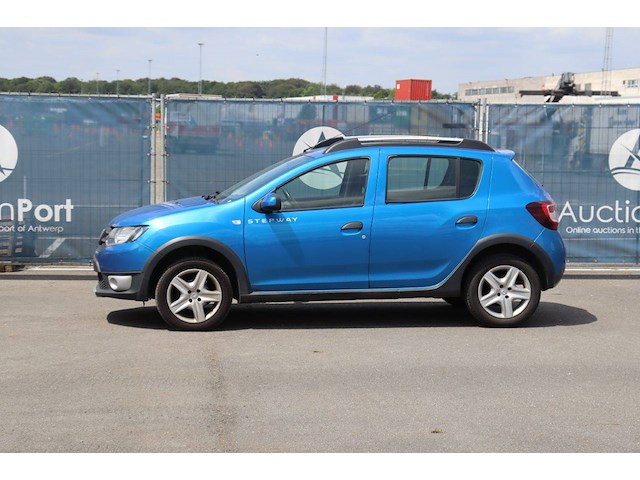 Suv dacia sandero benzine 90pk 2016 (marge) - afbeelding 1 van  1