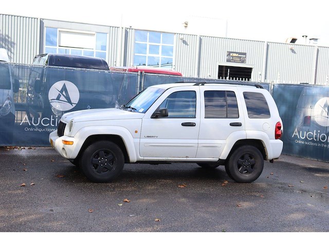 Suv jeep liberty benzine 212pk 2004 (marge) - afbeelding 1 van  1