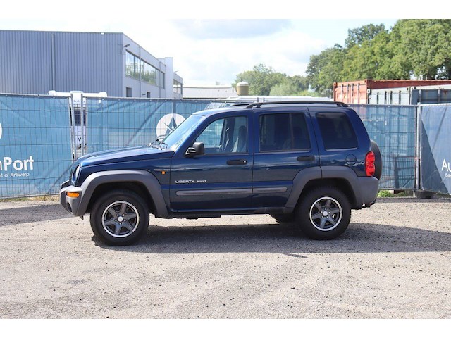 Suv jeep liberty sport benzine 150pk 2004 - afbeelding 1 van  1
