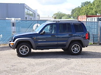 Suv jeep liberty sport benzine 150pk 2004