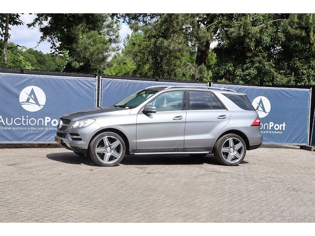 Suv mercedes-benz ml 250 bluetec 4matic diesel 204pk 2012 - afbeelding 1 van  1