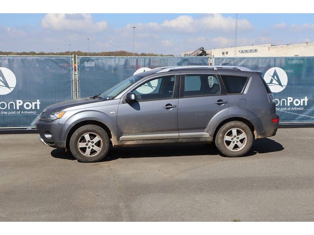 Suv mitsubishi outlander diesel 140pk 2007 (marge) - afbeelding 1 van  1