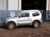 Suv mitsubishi pajero 3.2 di glx hrls diesel 161pk 2002 - afbeelding 1 van  1