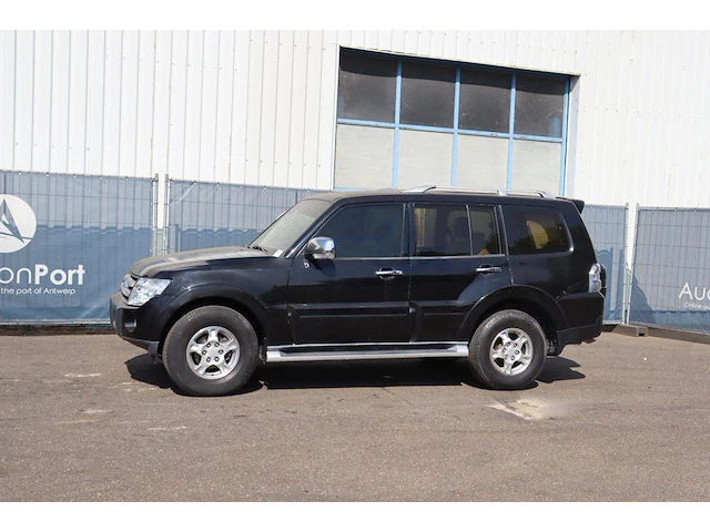 Suv mitsubishi pajero benzine 2007 - afbeelding 1 van  1