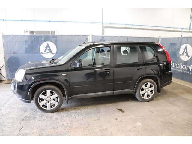 Suv nissan x-trail benzine 142pk 2008 - afbeelding 1 van  1