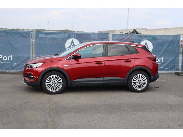 Suv opel grandland benzine 130pk 2018 (marge) - afbeelding 1 van  1