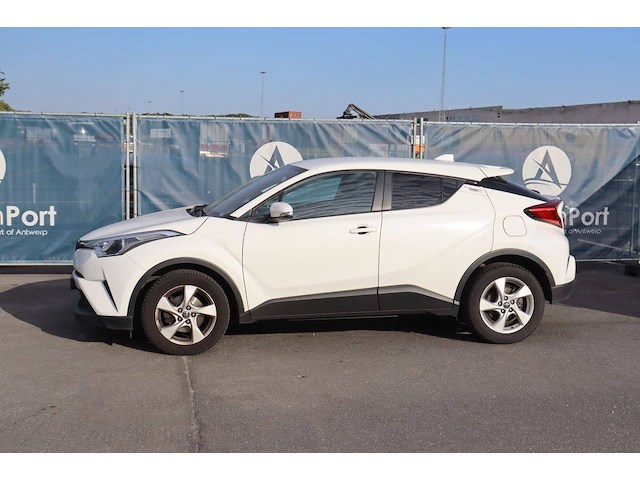 Suv toyota c-hr benzine 116pk 2019 (marge) - afbeelding 1 van  1