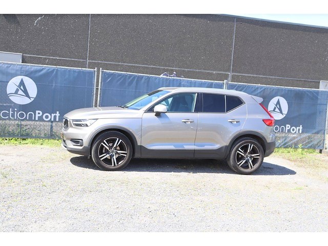 Suv volvo xc40 diesel 150pk 2021 - afbeelding 1 van  1