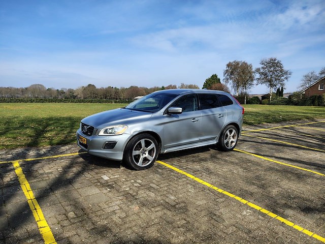 Suv volvo xc60 d5 2.4l diesel 215pk 2012 - afbeelding 1 van  1