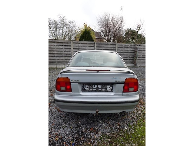 Suziki baleno - afbeelding 5 van  10