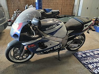 Suzuki - ad - motorcycle - afbeelding 1 van  11
