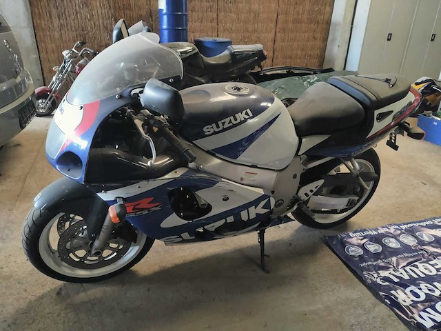 Suzuki - ad - motorcycle - afbeelding 1 van  11