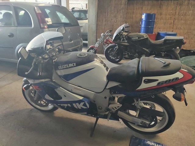 Suzuki - ad - motorcycle - afbeelding 5 van  11