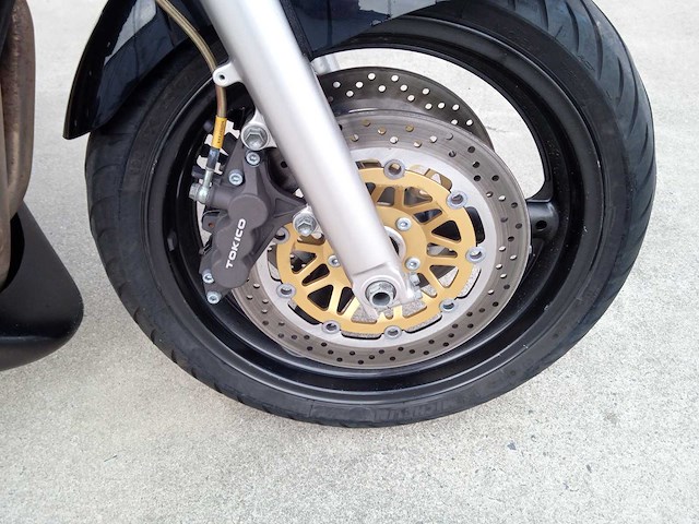 Suzuki - bandit 1200 - motorfiets - afbeelding 8 van  10