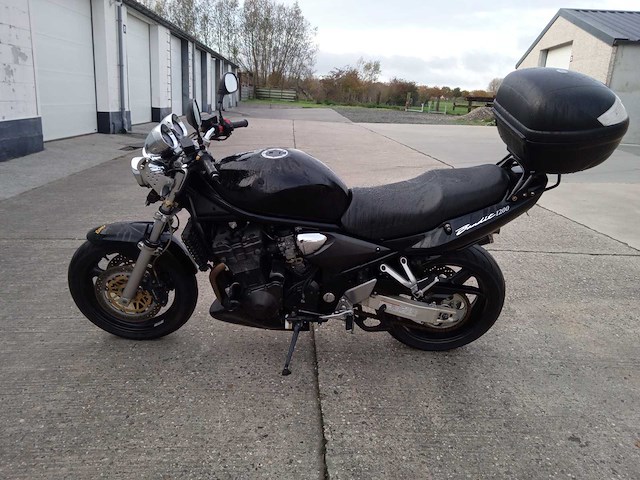 Suzuki - bandit 1200 - motorfiets - afbeelding 6 van  10