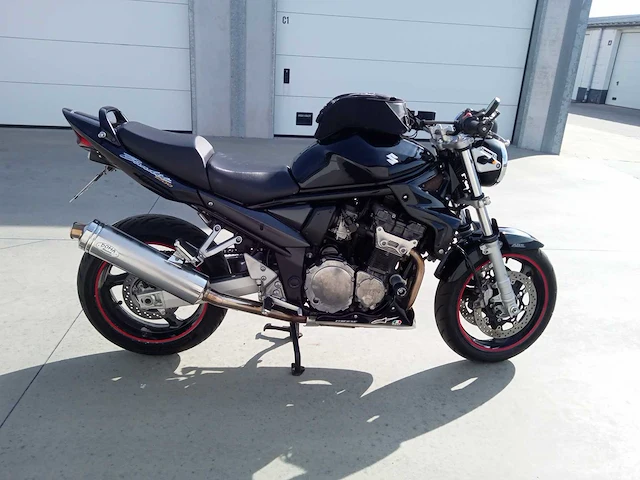 Suzuki - bandit 1200 - motorfiets - afbeelding 1 van  9