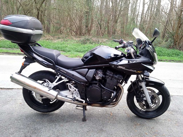 Suzuki - bandit gsf 650 - motorfiets - afbeelding 1 van  8