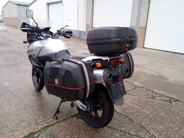 Suzuki - dl 1000 - motorfiets - afbeelding 5 van  7