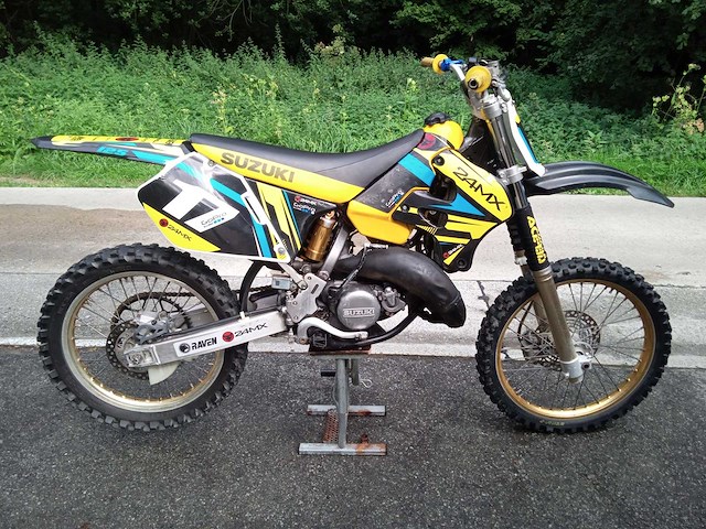 Suzuki - full cross 125 2t - motorcycle - afbeelding 3 van  3