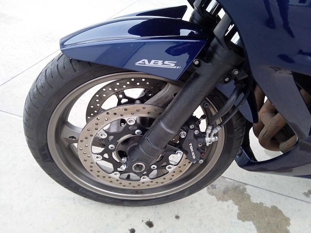 Suzuki - gsx 1250 f bandit - motorfiets - afbeelding 10 van  10